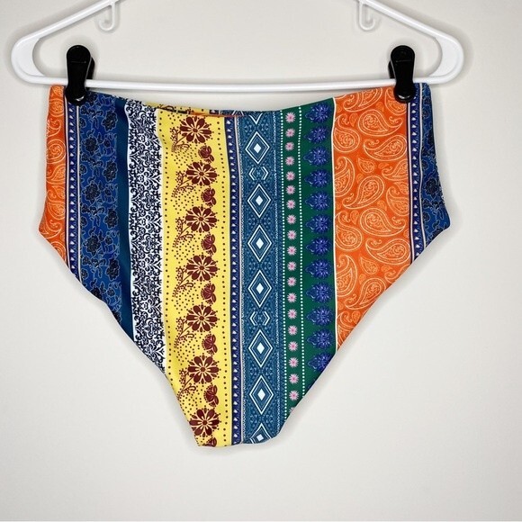 Shein Bikini Bundle Size Large (4 tops, 1 bottom) - Picture 8 of 16
